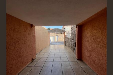 Casa à venda com 134m², 3 quartos e 3 vagasFoto 01