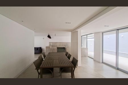 Apartamento à venda com 67m², 2 quartos e 2 vagas Apartamento à venda com 67m², 2 quartos e 2 vagasÁrea comum - Salão de festas