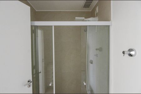 Apartamento à venda com 90m², 3 quartos e 1 vaga Apartamento à venda com 90m², 3 quartos e 1 vagaBanheiro da Suíte