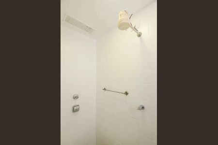 Apartamento à venda com 90m², 3 quartos e 1 vaga Apartamento à venda com 90m², 3 quartos e 1 vagaBanheiro de Serviço