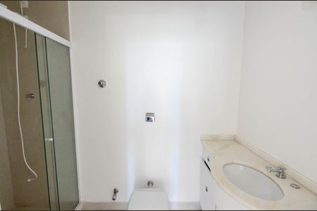 Apartamento à venda com 90m², 3 quartos e 1 vaga Apartamento à venda com 90m², 3 quartos e 1 vagaBanheiro da Suíte