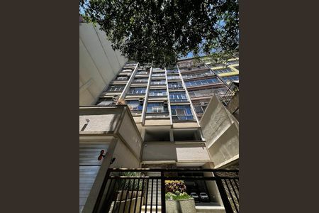 Apartamento à venda com 90m², 3 quartos e 1 vaga Apartamento à venda com 90m², 3 quartos e 1 vagaFachada