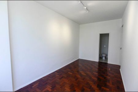 Apartamento à venda com 90m², 3 quartos e 1 vaga Apartamento à venda com 90m², 3 quartos e 1 vagaSuíte