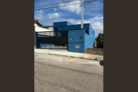 Casa à venda com 99m², 3 quartos e 2 vagas Casa à venda com 99m², 3 quartos e 2 vagasFoto 01
