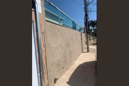 Casa à venda com 178m², 3 quartos e 5 vagasFoto 02