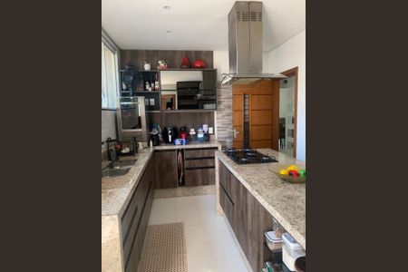 Casa à venda com 178m², 3 quartos e 5 vagasFoto 14