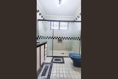 Casa à venda com 450m², 5 quartos e 2 vagas Casa à venda com 450m², 5 quartos e 2 vagasBanheiro Social