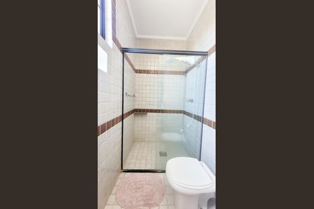 Casa à venda com 450m², 5 quartos e 2 vagas Casa à venda com 450m², 5 quartos e 2 vagasBanheiro Suite