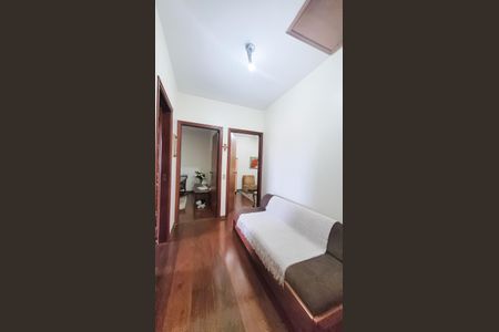 Casa à venda com 450m², 5 quartos e 2 vagas Casa à venda com 450m², 5 quartos e 2 vagasHall da Suite Master