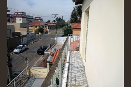 Casa à venda com 346m², 5 quartos e 4 vagas Casa à venda com 346m², 5 quartos e 4 vagasFoto 03