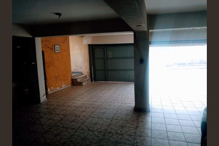 Casa à venda com 346m², 5 quartos e 4 vagas Casa à venda com 346m², 5 quartos e 4 vagasFoto 30