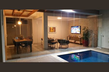 Casa à venda com 301m², 3 quartos e 2 vagas Casa à venda com 301m², 3 quartos e 2 vagasFoto 15