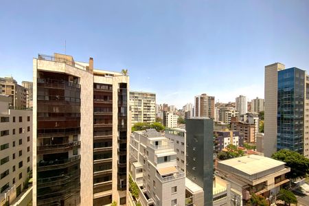 Apartamento à venda com 150m², 4 quartos e 4 vagas Apartamento à venda com 150m², 4 quartos e 4 vagasVista da Suite 1