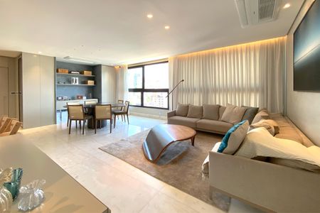 Apartamento à venda com 150m², 4 quartos e 4 vagas Apartamento à venda com 150m², 4 quartos e 4 vagasSala