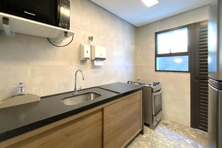 Apartamento à venda com 150m², 4 quartos e 4 vagas Apartamento à venda com 150m², 4 quartos e 4 vagasÁrea comum - Cozinha
