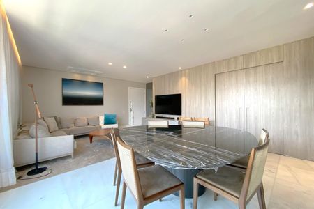 Apartamento à venda com 150m², 4 quartos e 4 vagas