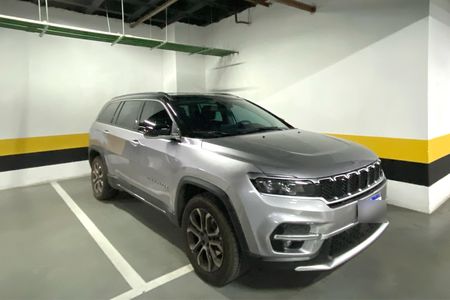 Apartamento à venda com 150m², 4 quartos e 4 vagas Apartamento à venda com 150m², 4 quartos e 4 vagasVagas