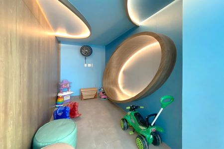 Apartamento à venda com 150m², 4 quartos e 4 vagas Apartamento à venda com 150m², 4 quartos e 4 vagasÁrea comum - Brinquedoteca