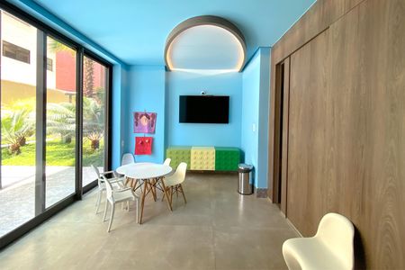 Apartamento à venda com 150m², 4 quartos e 4 vagas Apartamento à venda com 150m², 4 quartos e 4 vagasÁrea comum - Brinquedoteca