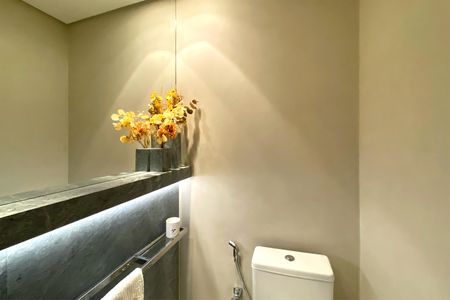 Apartamento à venda com 150m², 4 quartos e 4 vagas Apartamento à venda com 150m², 4 quartos e 4 vagasLavabo da Sala