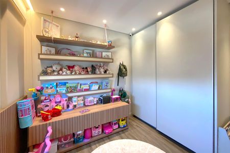 Apartamento à venda com 150m², 4 quartos e 4 vagas Apartamento à venda com 150m², 4 quartos e 4 vagasSemi suite 2