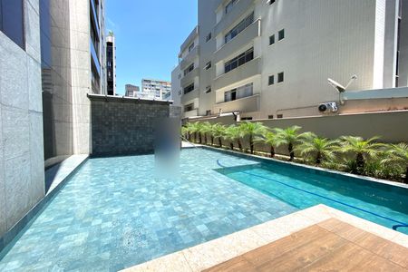 Apartamento à venda com 150m², 4 quartos e 4 vagas Apartamento à venda com 150m², 4 quartos e 4 vagasÁrea comum - Piscina