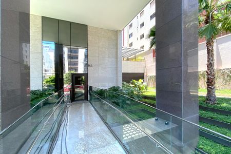 Apartamento à venda com 150m², 4 quartos e 4 vagas Apartamento à venda com 150m², 4 quartos e 4 vagasÁrea comum - Entrada