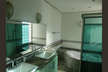 Casa de condomínio à venda com 410m², 4 quartos e 6 vagas Casa de condomínio à venda com 410m², 4 quartos e 6 vagasFoto 46
