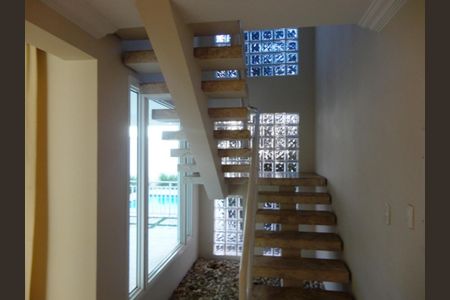 Casa de condomínio à venda com 410m², 4 quartos e 6 vagas Casa de condomínio à venda com 410m², 4 quartos e 6 vagasFoto 31