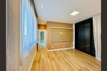 Casa de condomínio à venda com 283m², 3 quartos e 4 vagas Casa de condomínio à venda com 283m², 3 quartos e 4 vagasFoto 35