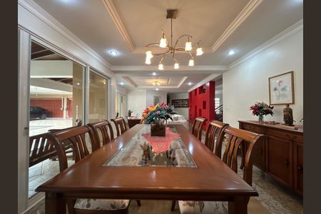 Casa de condomínio à venda com 597m², 4 quartos e 8 vagasFoto 01