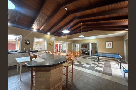 Casa de condomínio à venda com 597m², 4 quartos e 8 vagasFoto 01