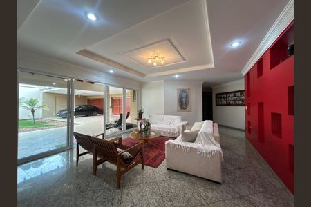Casa de condomínio à venda com 597m², 4 quartos e 8 vagasFoto 01