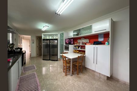 Casa de condomínio à venda com 597m², 4 quartos e 8 vagasFoto 16