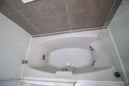 Casa de condomínio à venda com 87m², 3 quartos e 1 vagaBanheiro da Suíte