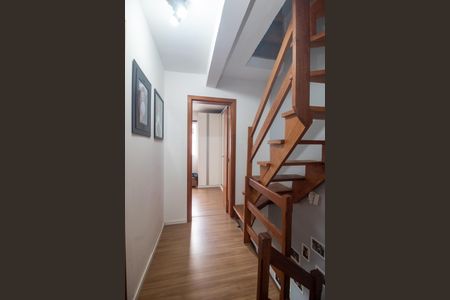 Casa de condomínio à venda com 87m², 3 quartos e 1 vagaCorredor