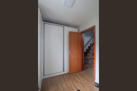 Casa de condomínio à venda com 87m², 3 quartos e 1 vagaQuarto