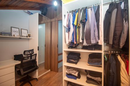 Casa de condomínio à venda com 87m², 3 quartos e 1 vagaEscritório/Closet