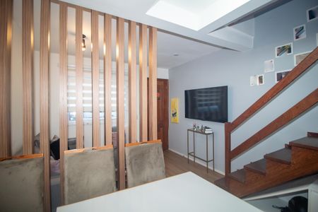 Casa de condomínio à venda com 87m², 3 quartos e 1 vagaSala 2