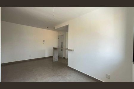 Apartamento à venda com 77m², 3 quartos e 2 vagas