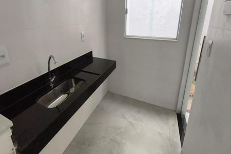Casa à venda com 112m², 2 quartos e 1 vaga