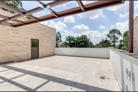 Casa à venda com 370m², 4 quartos e 2 vagas
