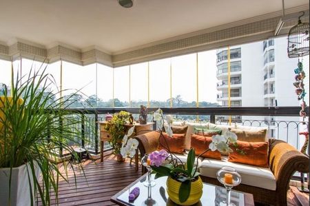 Apartamento à venda com 4 quartos, 370m² em Santo Amaro, São Paulo