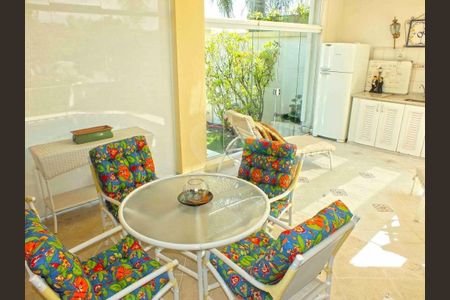 Casa à venda com 5 quartos, 478m² em Chácara Monte Alegre, São Paulo