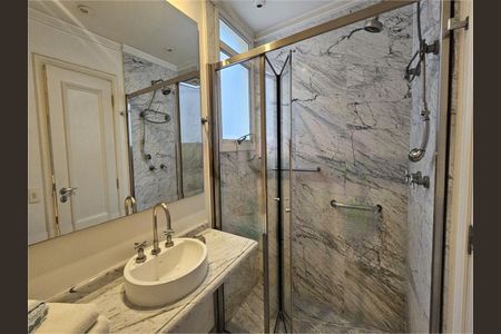 Apartamento à venda com 237m², 4 quartos e 5 vagas