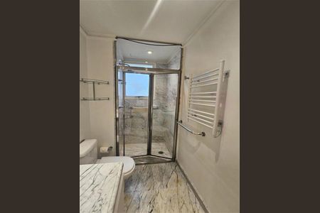 Apartamento à venda com 237m², 4 quartos e 5 vagas