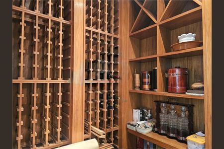 Apartamento à venda com 237m², 4 quartos e 5 vagas