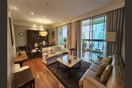 Apartamento à venda com 237m², 4 quartos e 5 vagas