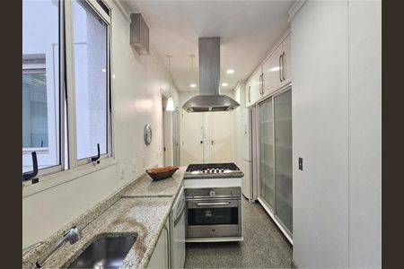 Apartamento à venda com 237m², 4 quartos e 5 vagas
