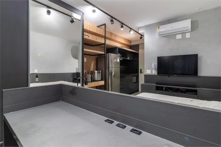 Apartamento à venda com 1 quarto, 25m² em Moema, São Paulo